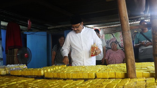 gus ipul mengunjungi pusat tahu takwa kediri