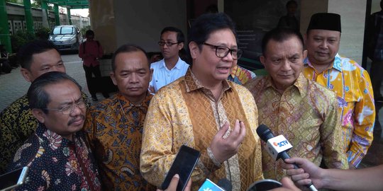 Sambangi kantor Muhammadiyah, Airlangga gelar pertemuan tertutup