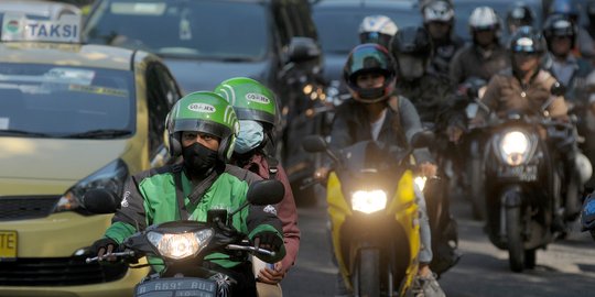 Tak diatur UU, pemerintah diingatkan cari solusi untuk ojek online