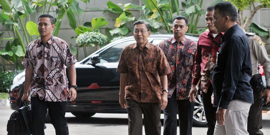 Terancam jadi tersangka Century, Boediono pasrah pada penegak hukum