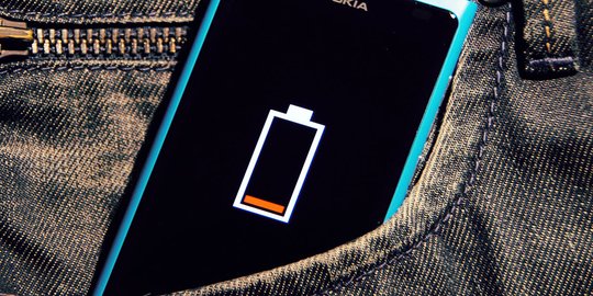 Ini 5 cara agar baterai smartphone kamu awet