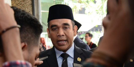 Ahmad Muzani harap Jokowi cabut Perpres Tenaga Kerja Asing