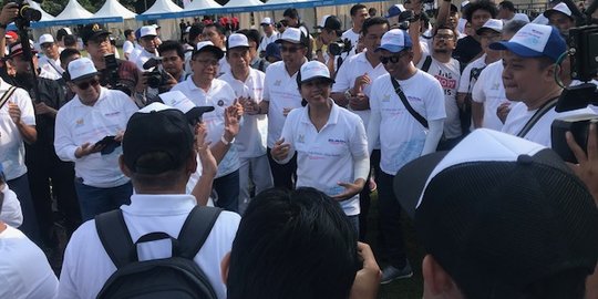 Akhir pekan, Menteri Rini joged dangdut di Sentul