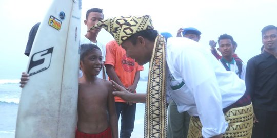 Lewat kejuaraan surfing dunia, Menpora ingin Pantai Krui jadi Sportourism
