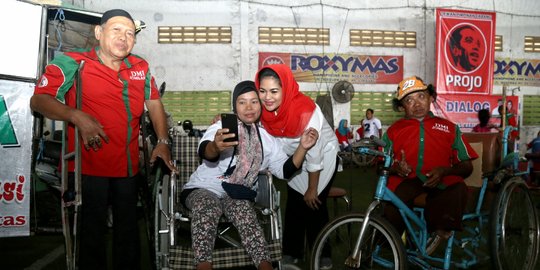 Keakraban Puti dengan puluhan penyandang disabilitas di Kabupaten Jombang?