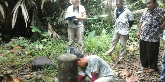 Mencari jejak masuknya Hindu dan Budha di Jawa bagian tengah
