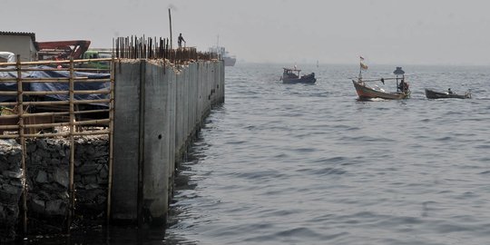 Pembangunan tanggul penahan banjir Jakarta tahap II ditarget selesai pertengahan 2018