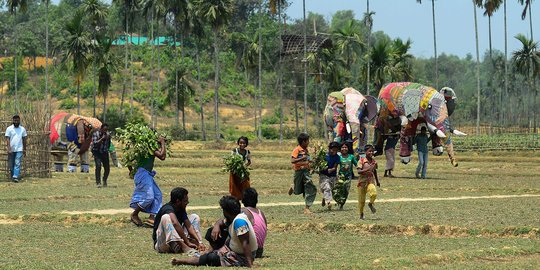 Kamp pengungsi kebakaran, warga Rohingya di India tak punya tempat berteduh