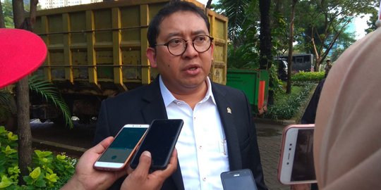 Fadli Zon bantah Prabowo kirim tim ke Jokowi: Romy enggak usah ikut campur