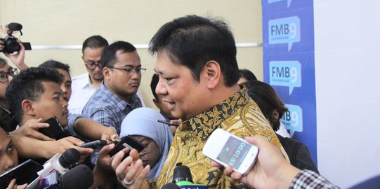 Menperin Airlangga siap libatkan santri di era revolusi industri 4.0