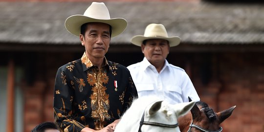 Survei Median: Pendukung Jokowi dan Prabowo konsisten terpecah, bagai minyak dan air