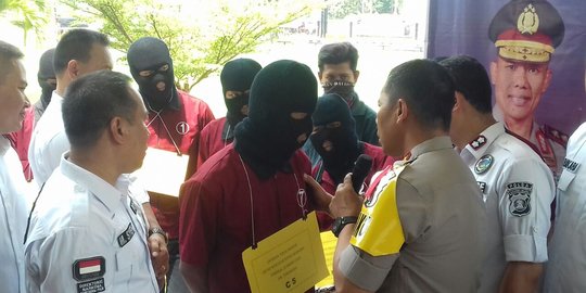 Simpan sabu-sabu & ekstasi dalam kotak pempek, pengedar dibekuk di Bandara Palembang