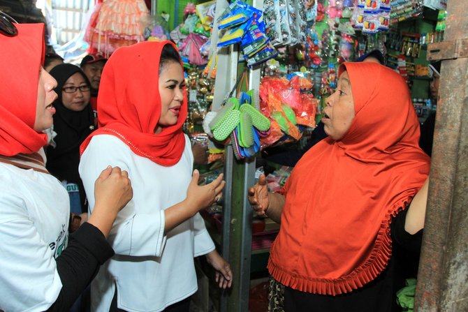 puti guntur blusukan ke pasar prigen amp pandaan pasuruan