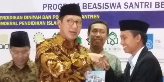 Menag Lukman Hakim sebut pernikahan dini lebih banyak mudaratnya