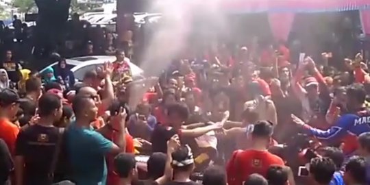 3 Penari erotis di acara klub motor jadi tersangka, izin 