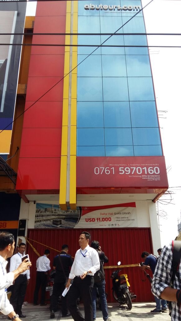 polda riau segel kantor abu tours di pekanbaru