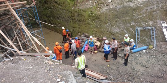 Konstruksi bangunan Tol Manado-Bitung yang roboh dikerjakan PT Wijaya Karya