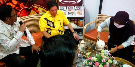 Nikmatnya Menperin nyeruput cokelat asli khas Kota Palu