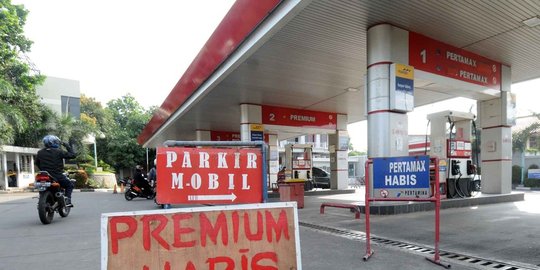 dan kelangkaan premium diduga jadi sebab pemecatan