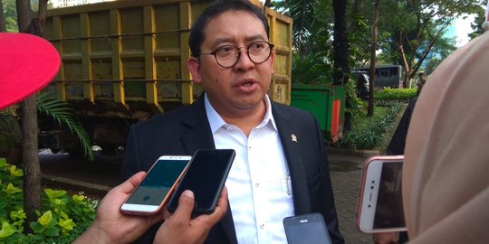 Anggaran Rp 3 M buat tas sembako Jokowi, Fadli Zon minta dievaluasi