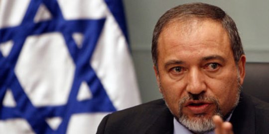 Israel bantah bunuh ahli roket Hamas