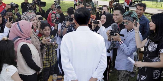 Anak korban gempa di Banjarnegara sambut Jokowi dengan lagu selamat datang