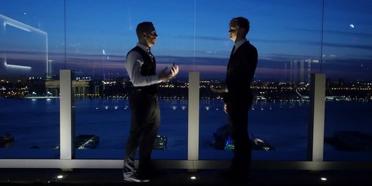 bersosialisasi hanya pada malam hari rev1