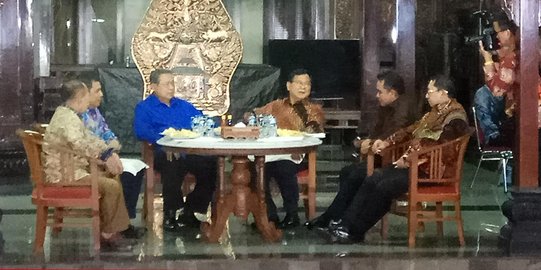 SBY beri sinyal pemimpin baru, Gerindra tak yakin ada poros ketiga