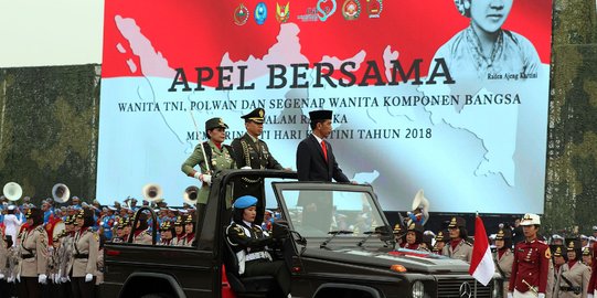 Jokowi pimpin apel Hari Kartini yang dihadiri 10.000 prajurit wanita