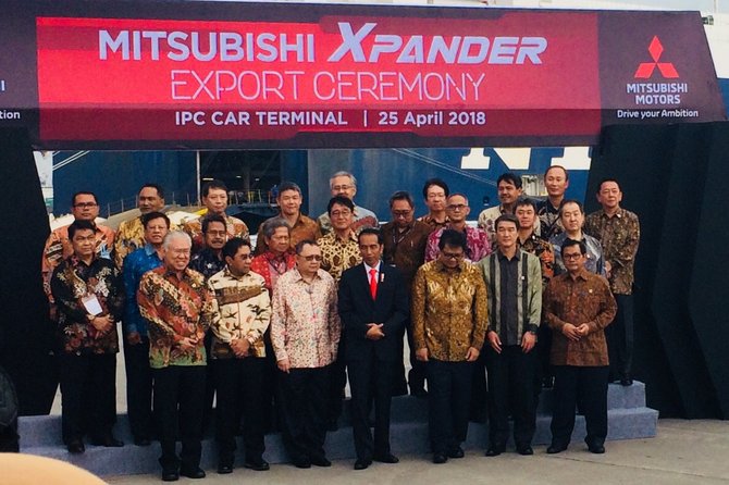 jokowi resmikan peluncuran ekspor mobil xpander