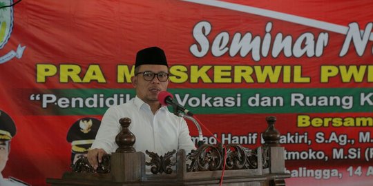 Dikritik soal TKA, Menteri Hanif sebut TKI kita yang serbu negara lain