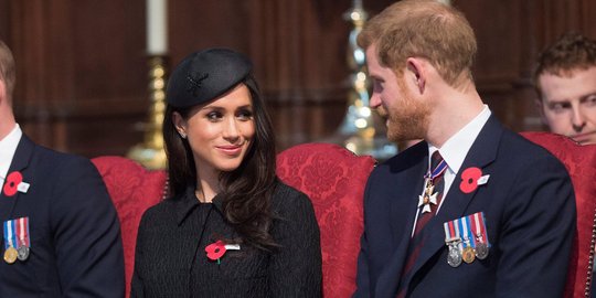 Tatapan mesra Pangeran Harry dan Meghan Markle jelang pernikahan