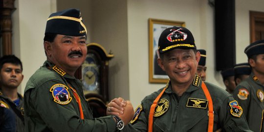 Panglima TNI & Kapolri tinjau perbatasan Indonesia-Malaysia