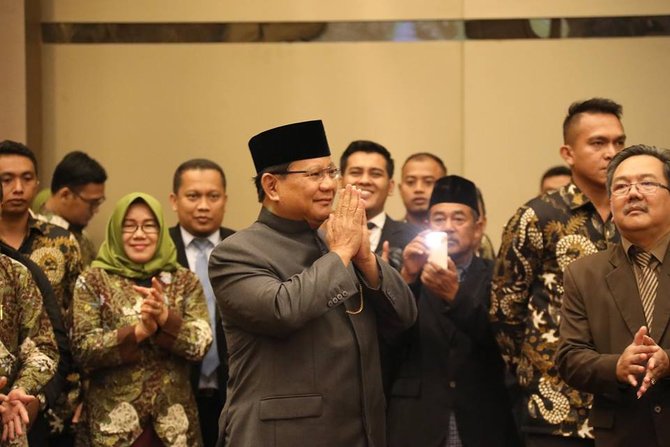 prabowo subianto memberikan orasi ilmiah di umj