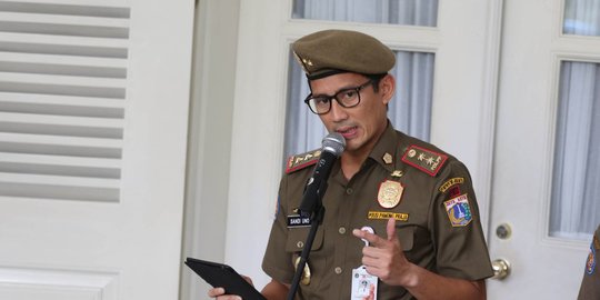 Sandiaga ancam potong tunjangan PNS DKI yang bolos hari Senin