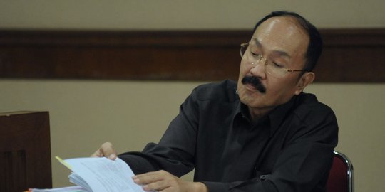 Jika tidak kooperatif, Fredrich Yunadi bakal dituntut hukuman maksimal