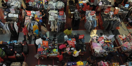 Daya beli masyarakat belum pulih, pendapatan sejumlah industri menurun