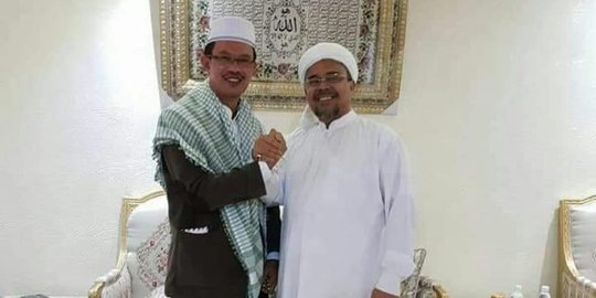 Calon wali kota Palembang bertemu Habib Rizieq di Mekkah