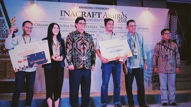 airlangga hartarto di pameran inacraft