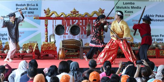 Teater Koma ajarkan sejarah lewat Dongeng