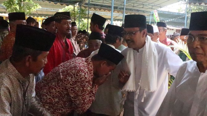 gus ipul bersama ribuan dpc baitul muslimin indonesia bamusi kabupaten kediri