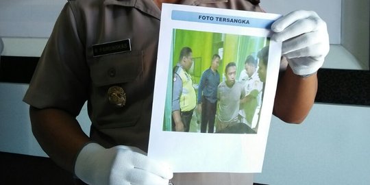 Pemuda penderita gangguan jiwa penggal leher ibu kandungnya