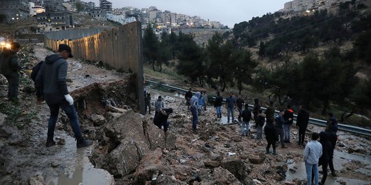 Israel: Penggunaan peluru tajam buat demonstran Palestina sesuai hukum internasional