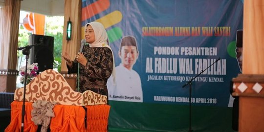 Ida Fauziyah prihatin Jateng tak jadi provinsi santri