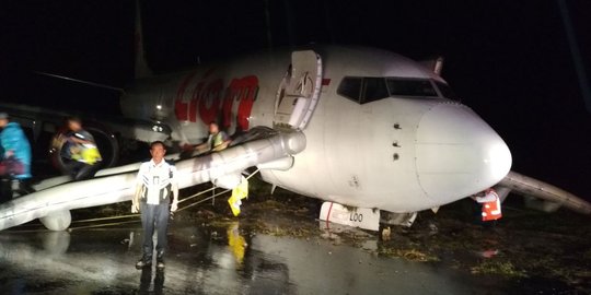 Pesawat Lion Air tergelincir di Bandara Gorontalo mulai dievakuasi