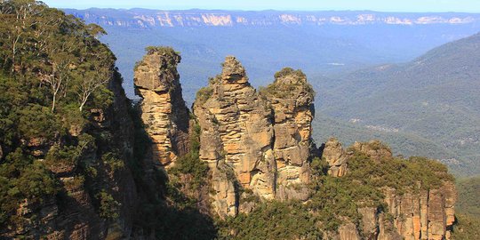 sisters australia rev1