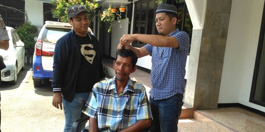 Bayi diculik di Depok ditemukan, tukang parkir ini penuhi nazar gunduli kepala