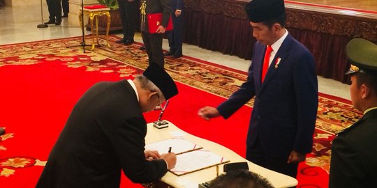 Jokowi lantik Salman Al Farisi jadi Dubes untuk Afrika Selatan