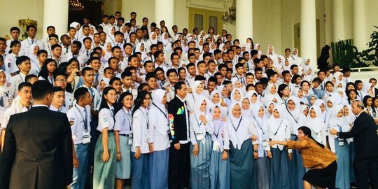 Jokowi ajak OSIS SMA berprestasi se-Indonesia keliling Istana Bogor