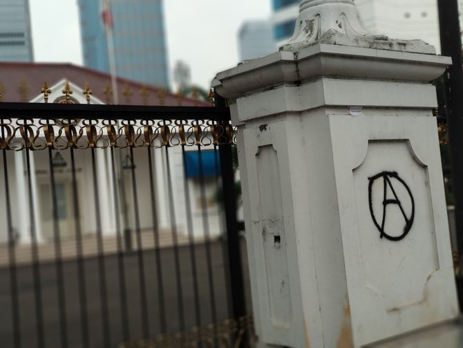 Banyak Coretan Simbol Anarki Di Kawasan Menteng Merdeka Com